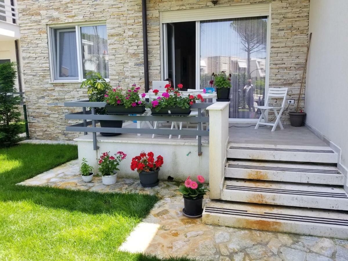Dom wakacyjny Beach Garden Home, Lalzi Bay *